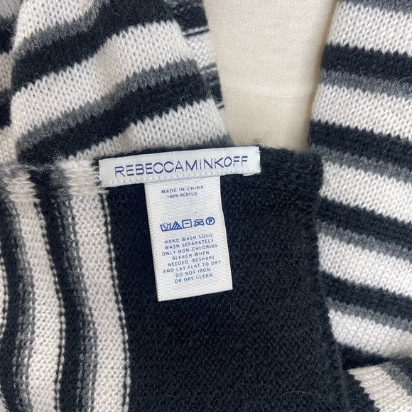 Rebecca Minkoff scarf (PA 2) - Picture 2 of 3